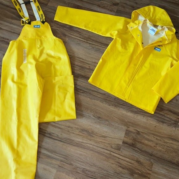 Viking Journeyman PVC Oil Resistant Jacket and Pants - Picture 1 of 6